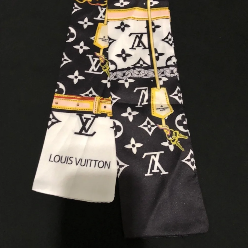 Louis Vuitton Luxury twilly black and white! - Picture 5 of 9